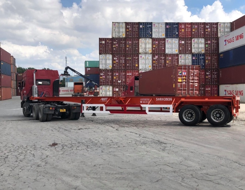 Container storage depot